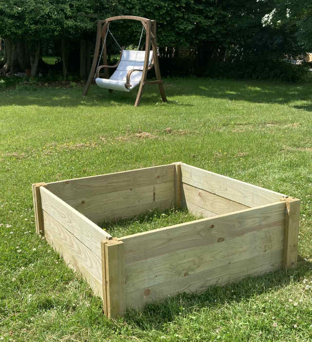 Raised single store bed