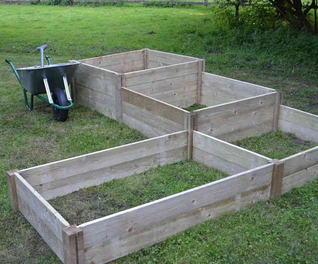 Wooden Raised Beds from Agamemnon Timber